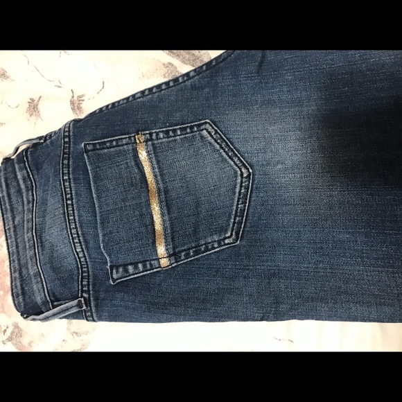 Guess Jeans - Picture 2 of 4